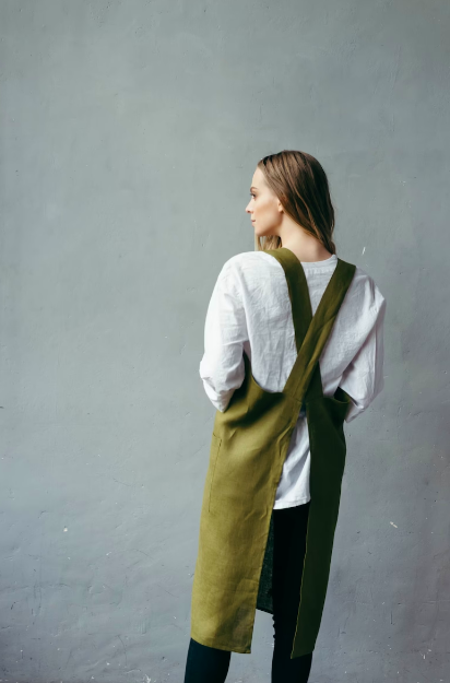Cross+back+apron+with+pockets